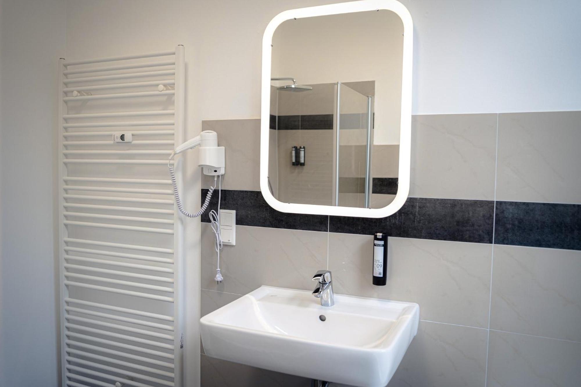 Moderne Apartments City Stadtnah -Junik Apartments دوسبرغ المظهر الخارجي الصورة