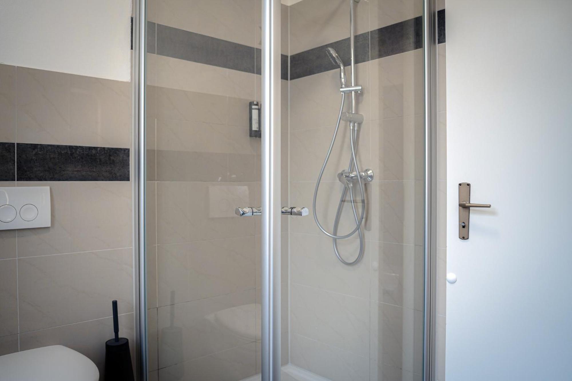 Moderne Apartments City Stadtnah -Junik Apartments دوسبرغ المظهر الخارجي الصورة