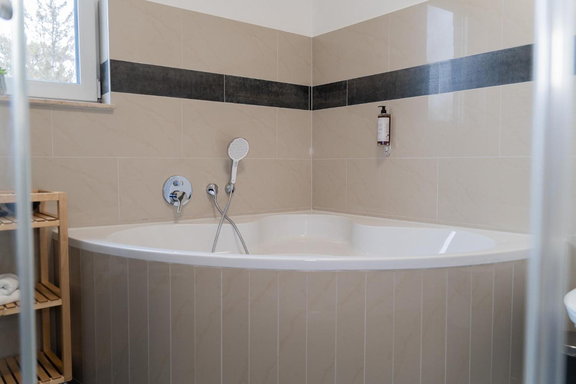 Moderne Apartments City Stadtnah -Junik Apartments دوسبرغ المظهر الخارجي الصورة